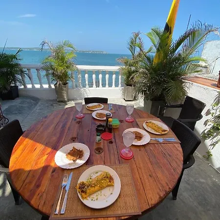 Casa Playera El Laguito * Cartagena